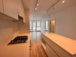 608-652 Whiting Way  Coquitlam, BC V3J 0K3