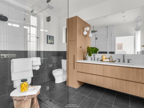 108 18Th Avenue W, Vancouver, BC 