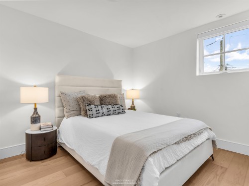 108 18Th Avenue W, Vancouver, BC 