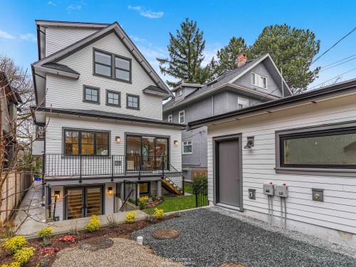 108 18Th Avenue W, Vancouver, BC 