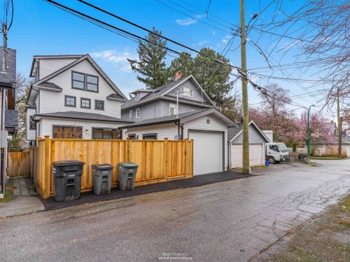 108 18Th Avenue W, Vancouver, BC 