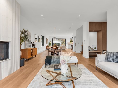 108 18Th Avenue W, Vancouver, BC 