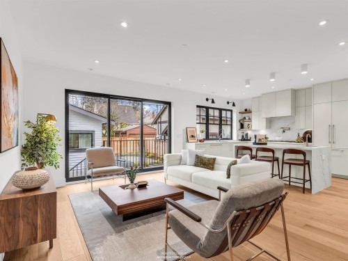 108 18Th Avenue W, Vancouver, BC 