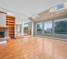 5600 Grousewoods Place  North Vancouver, BC V7R 4T4