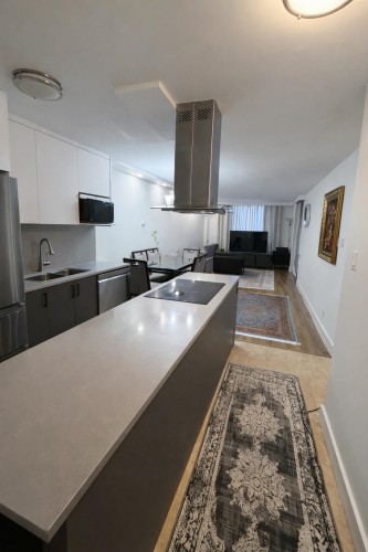 705-2012 Fullerton Avenue, North Vancouver, BC 