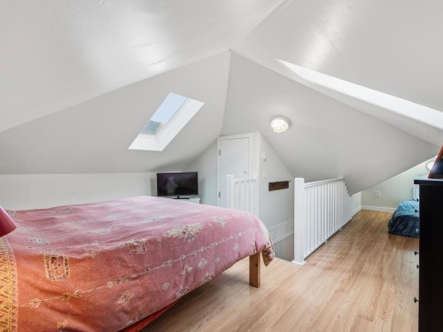 3039 Grant Street, Vancouver, BC 