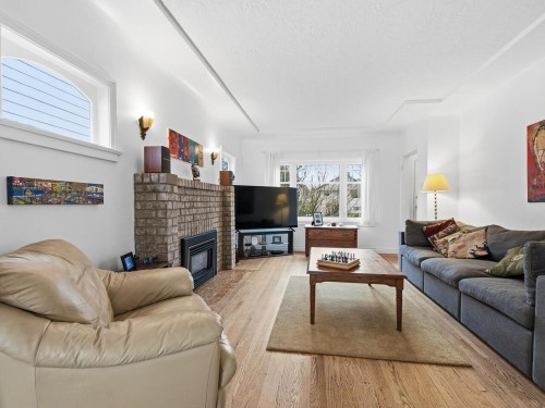 3039 Grant Street, Vancouver, BC 