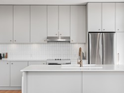 405-708 Edgar Avenue  Coquitlam, BC V3K 0H3