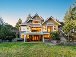 2618 Lawson Avenue  West Vancouver, BC V7V 2G2