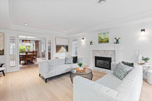 2318 Oliver Crescent, Vancouver, BC 