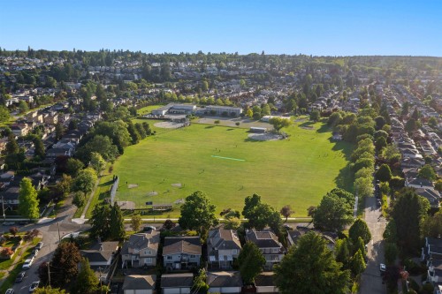 2318 Oliver Crescent, Vancouver, BC 