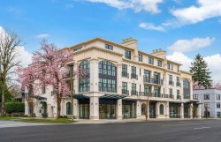 204-1009 Laurier Avenue  Vancouver, BC V6H 1Y2