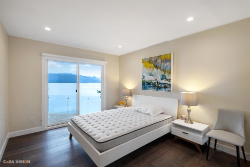 5144 Pitcairn Pl, West Vancouver, BC 