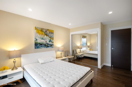 5144 Pitcairn Pl, West Vancouver, BC 