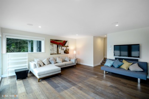 5144 Pitcairn Pl, West Vancouver, BC 