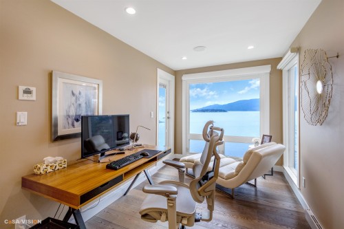 5144 Pitcairn Pl, West Vancouver, BC 