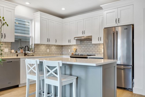 5681 47a Avenue  Delta, BC V4K 4B5