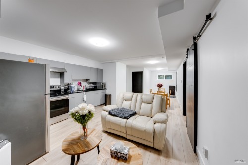 710 Ivy Avenue, Coquitlam, BC 