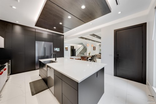 710 Ivy Avenue, Coquitlam, BC 