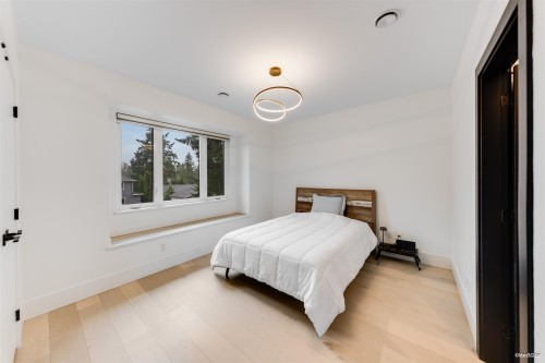 710 Ivy Avenue, Coquitlam, BC 