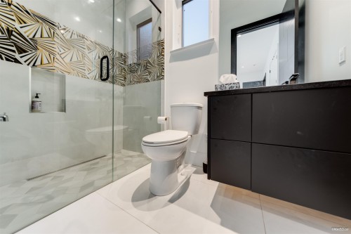 710 Ivy Avenue, Coquitlam, BC 