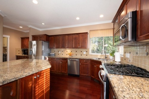 3 Maple Drive, Port Moody, BC 