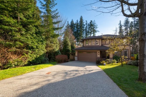 3 Maple Drive, Port Moody, BC 