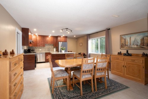 3 Maple Drive, Port Moody, BC 