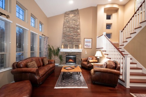 3 Maple Drive, Port Moody, BC 