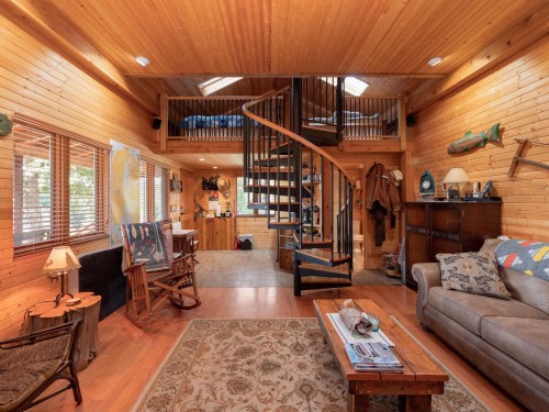 9305 Stephens Way, Halfmoon Bay, BC 