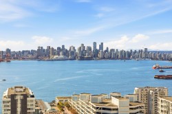 2201-120 2nd Street W North Vancouver, BC V7M 1C3