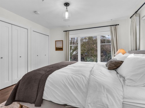 329 7Th Avenue E, Vancouver, BC 