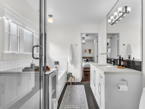 329 7Th Avenue E, Vancouver, BC 