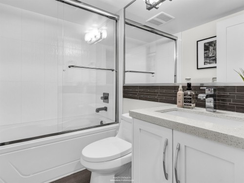 329 7Th Avenue E, Vancouver, BC 