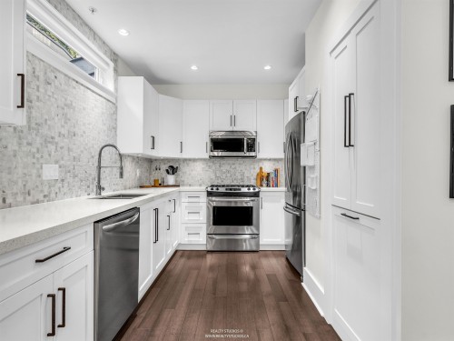 329 7Th Avenue E, Vancouver, BC 