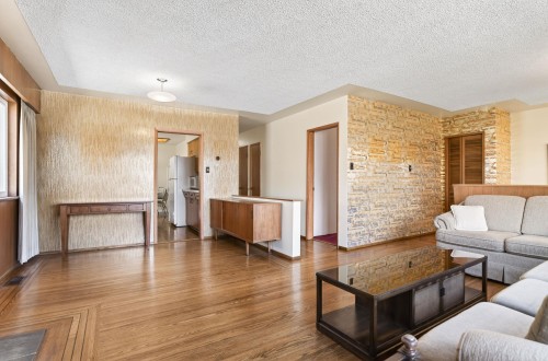 3180 3Rd Avenue E, Vancouver, BC 