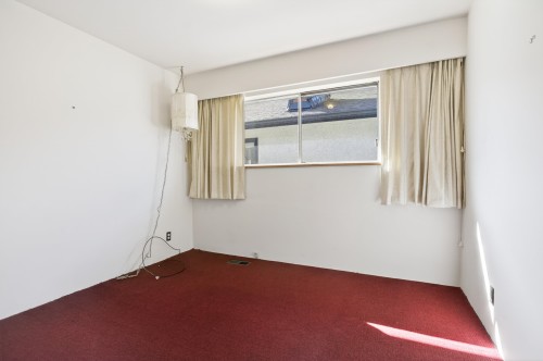 3180 3Rd Avenue E, Vancouver, BC 