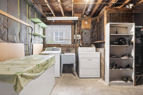 3180 3Rd Avenue E, Vancouver, BC 