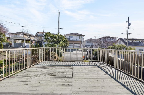 3180 3Rd Avenue E, Vancouver, BC 