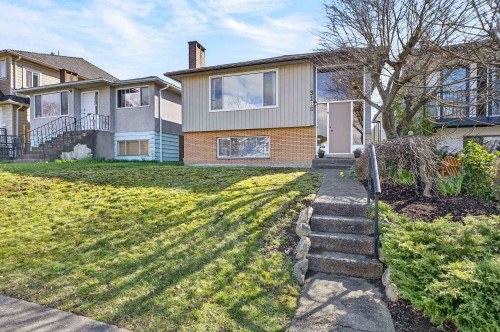 3180 3Rd Avenue E, Vancouver, BC 