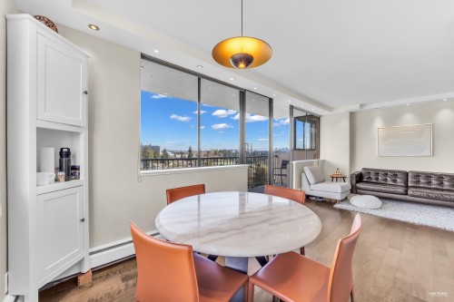 905-555 13Th Street, West Vancouver, BC 