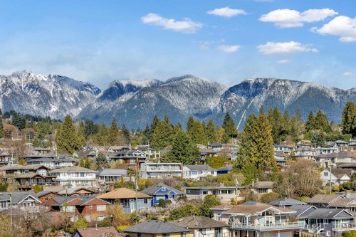 905-555 13Th Street, West Vancouver, BC 