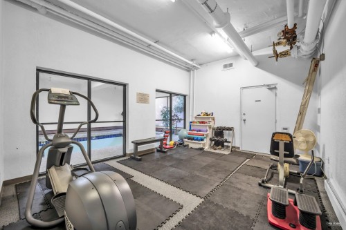 905-555 13Th Street, West Vancouver, BC 