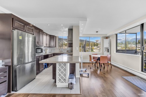 905-555 13Th Street, West Vancouver, BC 