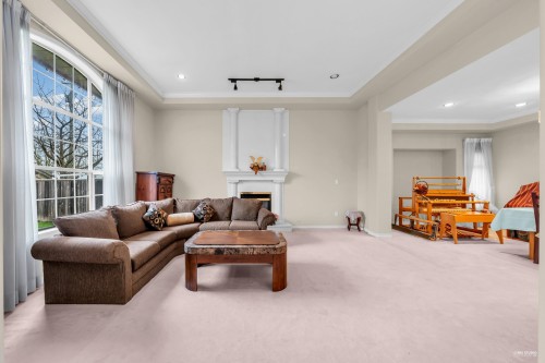 10560 Railway Avenue, Richmond, BC 