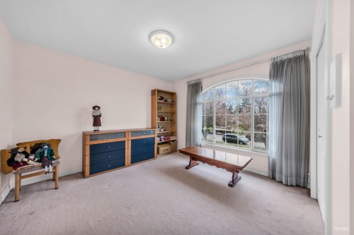 10560 Railway Avenue, Richmond, BC 