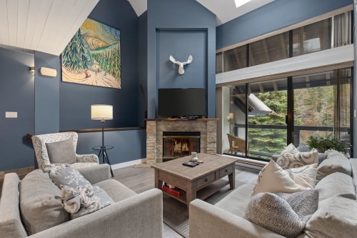 8-4857 Painted Cliff Road  Whistler, BC V8E 1C8