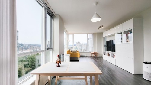 2204-3096 Windsor Gate, Coquitlam, BC 