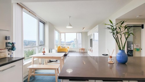 2204-3096 Windsor Gate, Coquitlam, BC 