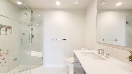 2204-3096 Windsor Gate, Coquitlam, BC 